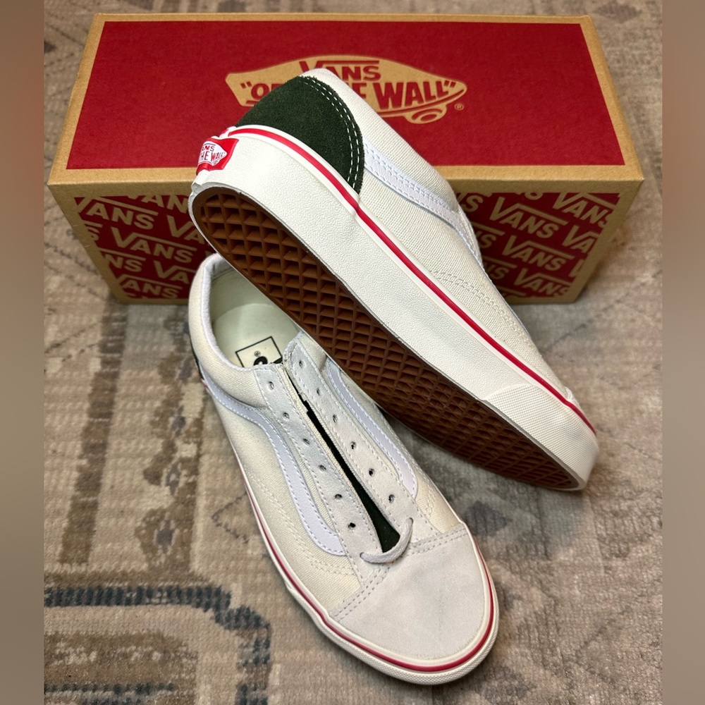 NWOT - VANS U-Style 36 Retro Sport - UNISEX (discontinued color)